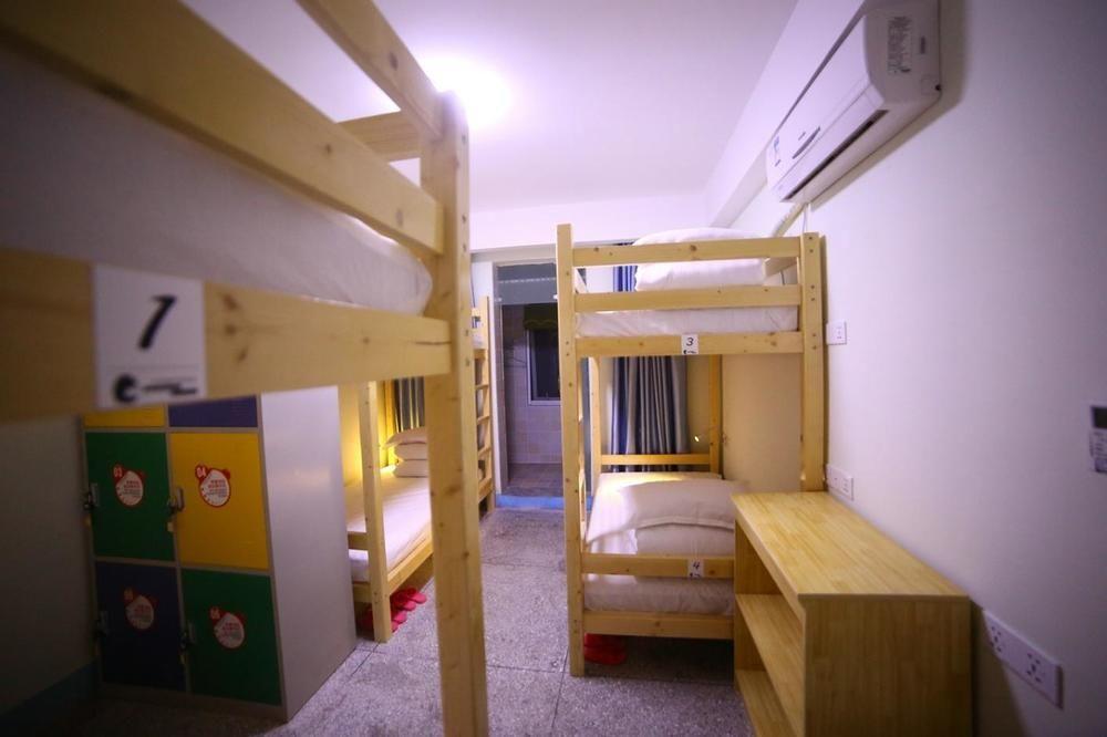 Luoyang Heartland International Youth Hostel Exteriör bild