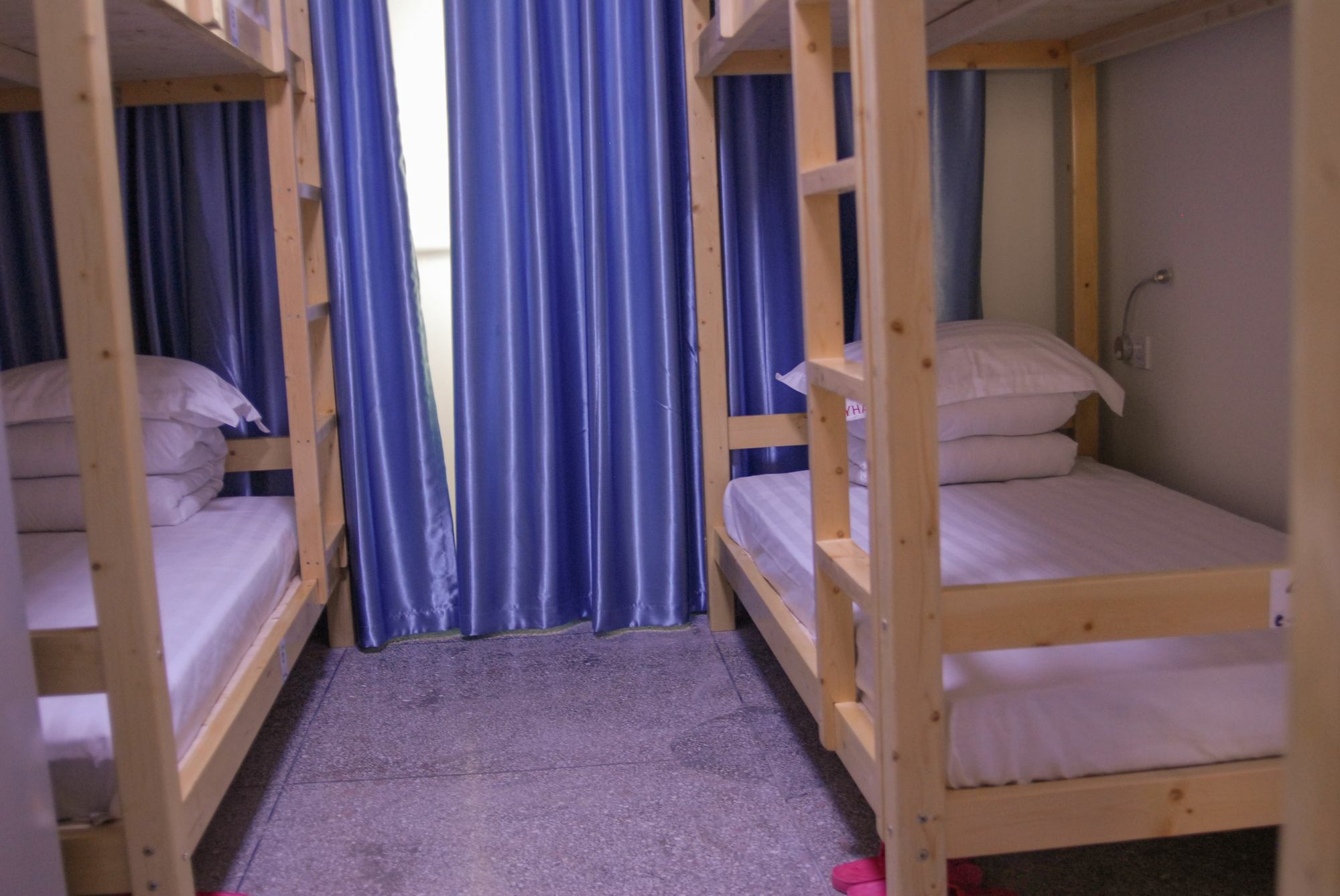 Luoyang Heartland International Youth Hostel Exteriör bild